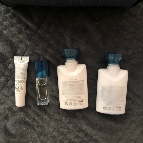 BLVGARI MENS SET WITH TOILETRY BAG - Picture 4 of 4